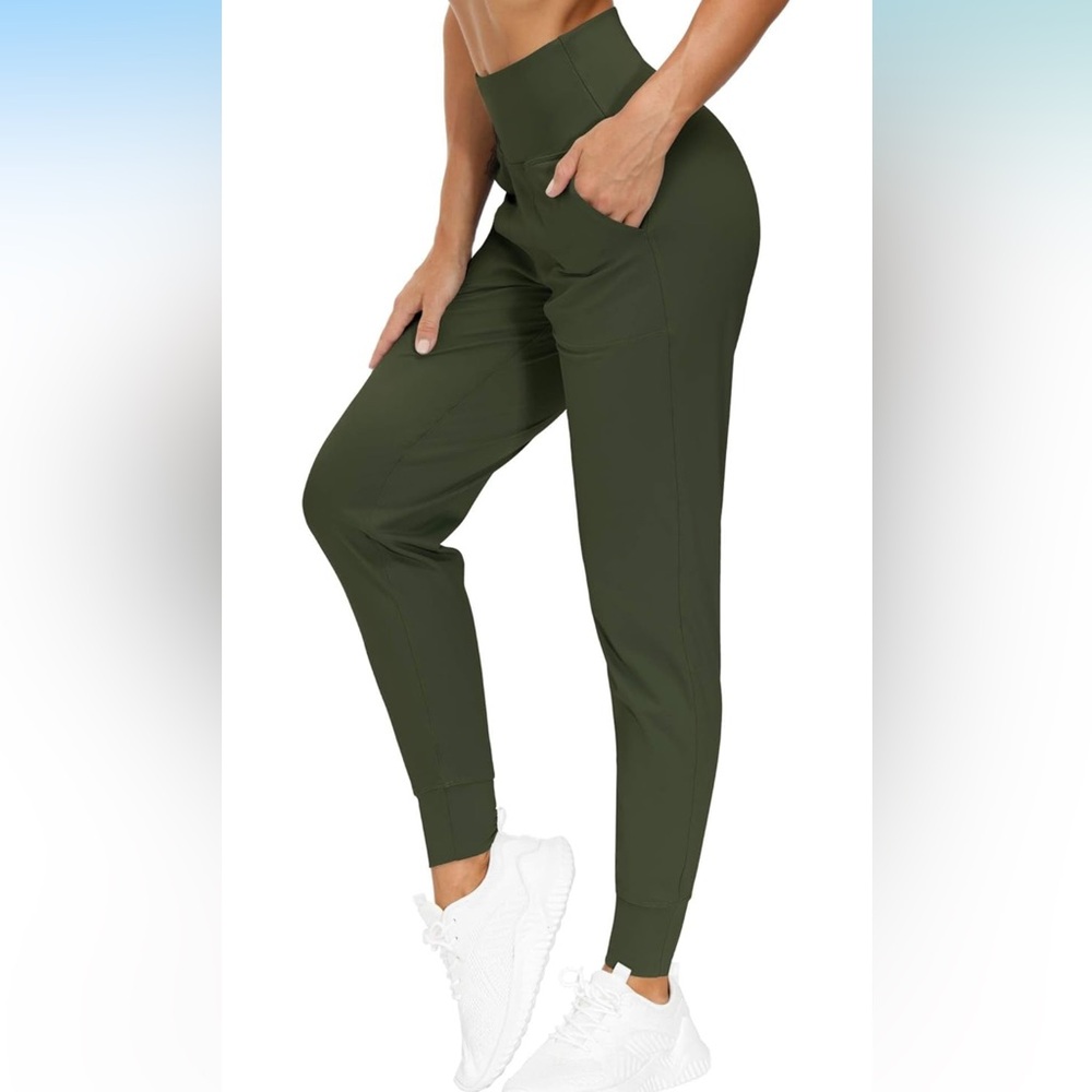 The Gym People Green Lightweight Jogger